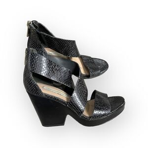 Diane Von Furstenberg DVF Black Strappy High Heel Sandals - 6M
